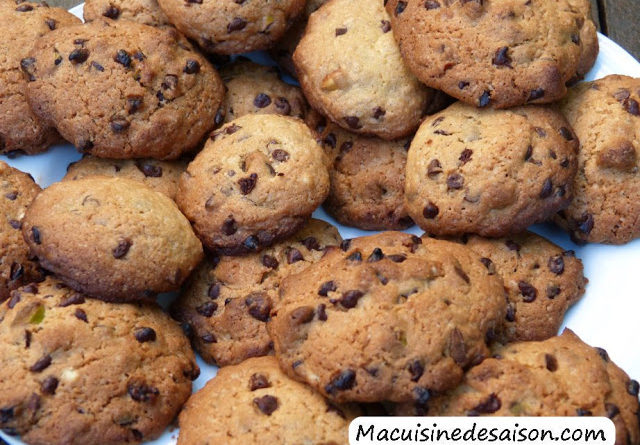 Cookies aux pépites de chocolat et éclats de pistaches